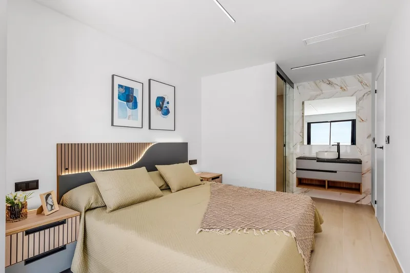 Nieuwbouw appartementen met toeristische vergunning en uitzicht op de lagune in El Raso Guardamar del Segura