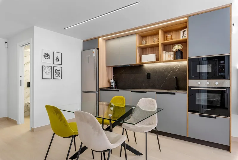 Nieuwbouw appartementen met toeristische vergunning en uitzicht op de lagune in El Raso Guardamar del Segura